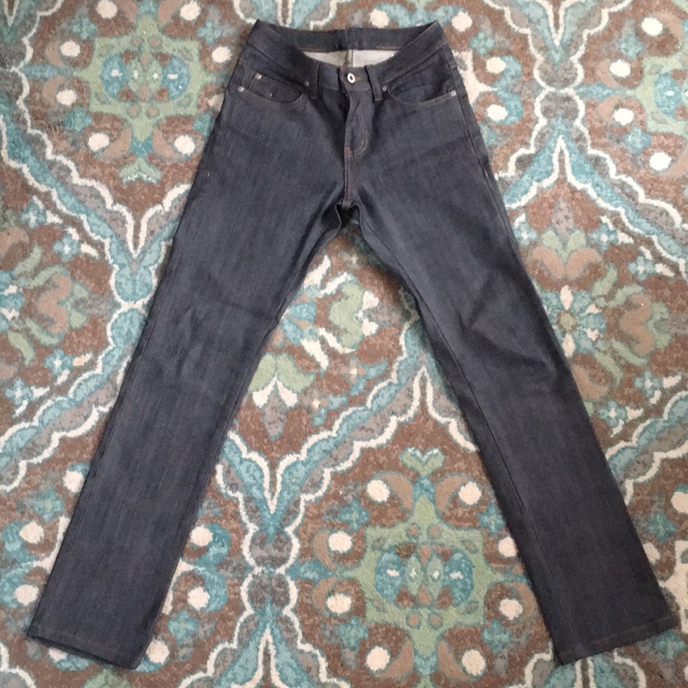 Naked and Famous 11oz skinny guy